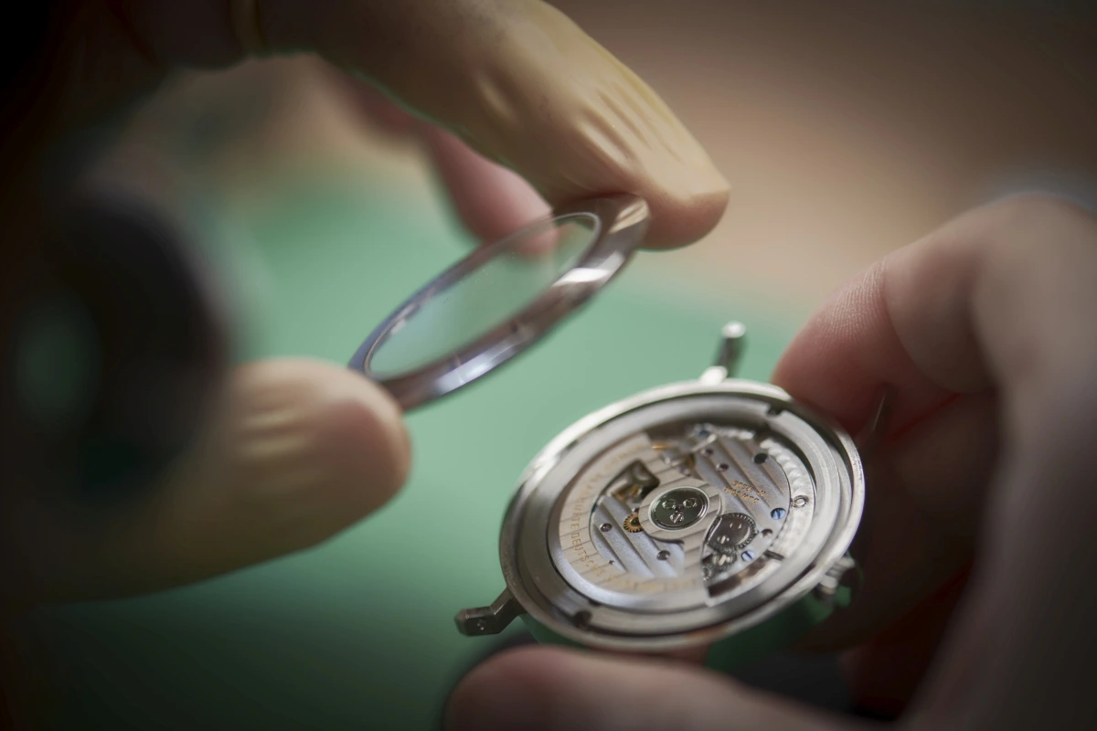 One-stop professional timepiece maintenance and repair services